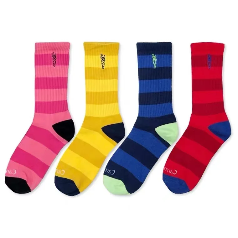 Tide brand color matching embroidery sports Japan and South Korea hyuna style street trend cotton socks
Tide brand color matching embroidery sports Japan and South Korea hyuna style street trend cotton socks