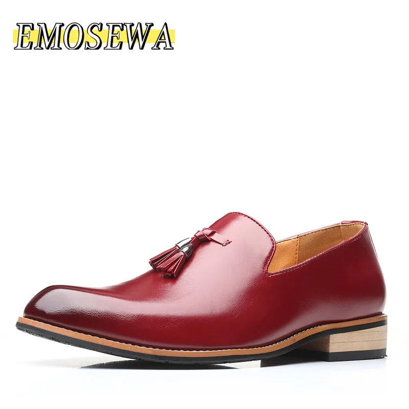 EMOSEWA Men British Formal Dress Shoes for Male Coiffeur Tassel Formal Loafers Classic Wedding Party Footwear Plus Size 38-47
EMOSEWA Men British Formal Dress Shoes for Male Coiffeur Tassel Formal Loafers Classic Wedding Party Footwear Plus Size 38-47