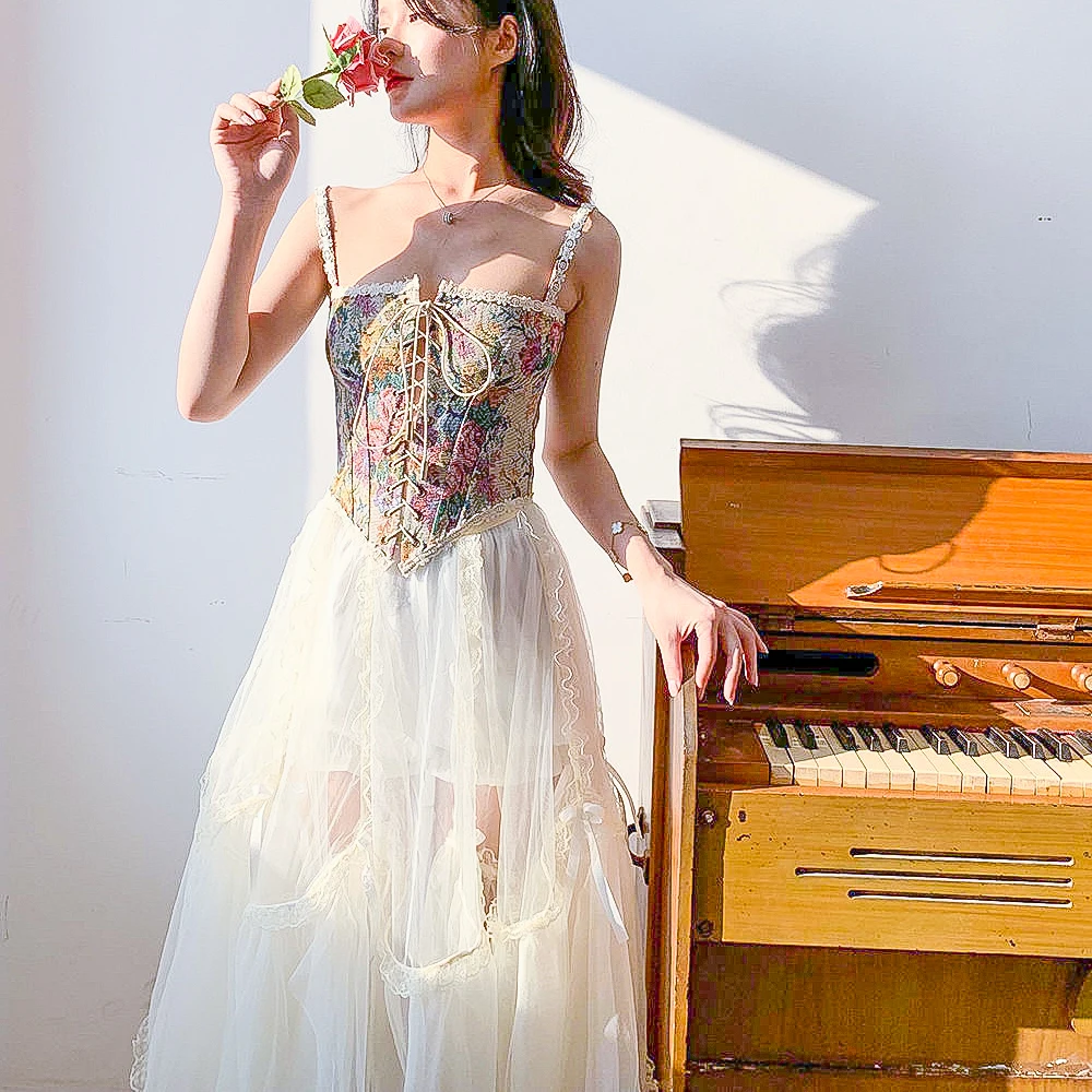 Женский жаккардовый корсет на бретельках, французский корсет в ретро-стиле с кружевными вставками, лето 2021
Женский жаккардовый корсет на бретельках, французский корсет в ретро-стиле с кружевными вставками, лето 2021