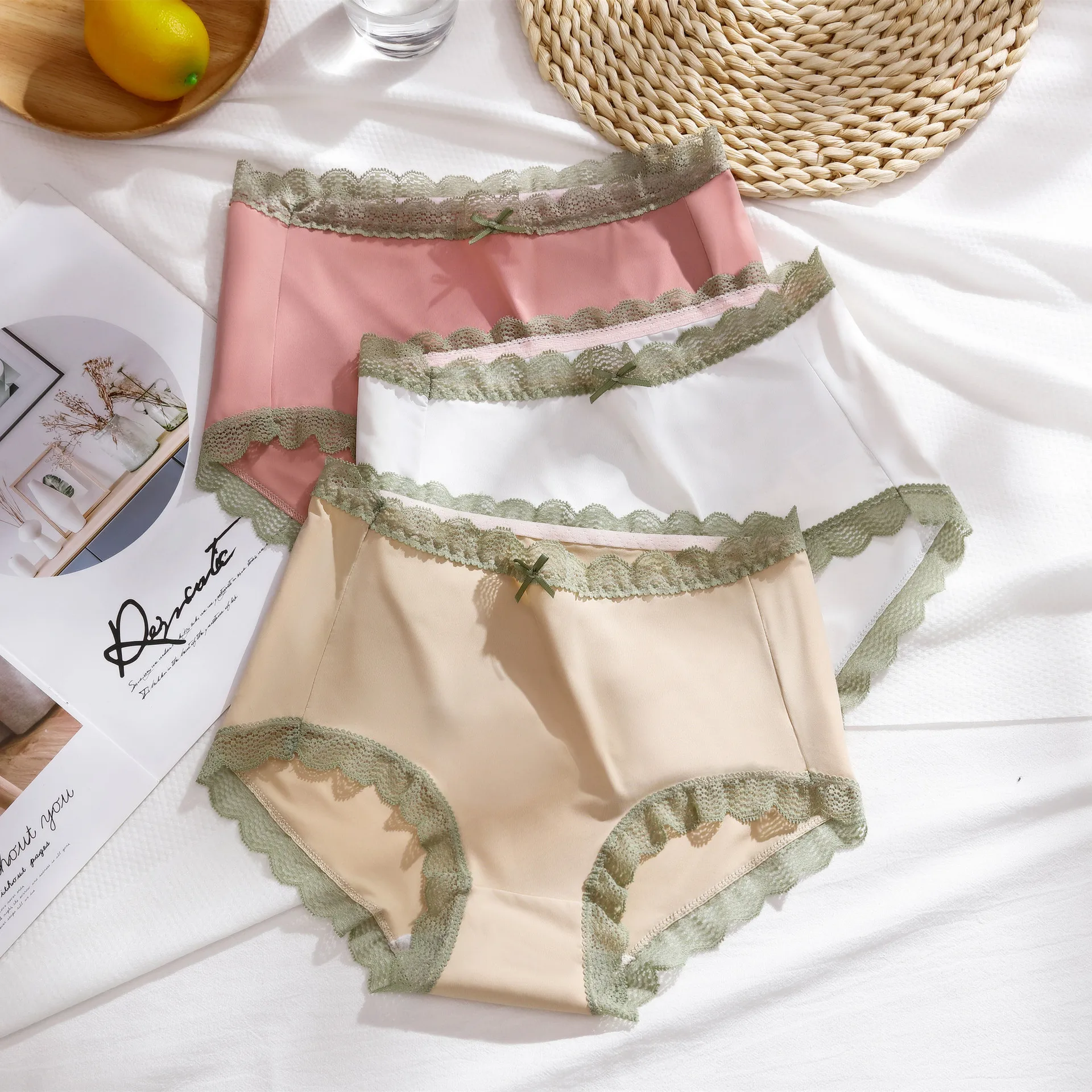 Sexy Women Lace Side Underwear Seamless Briefs High Waist Panties Nylon for Girls Ladies Cotton Crotch Solid Color Lingerie
Sexy Women Lace Side Underwear Seamless Briefs High Waist Panties Nylon for Girls Ladies Cotton Crotch Solid Color Lingerie