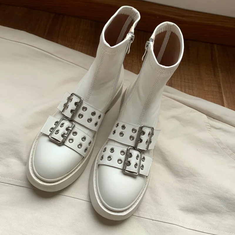 Punk Women Stretchy High Top Thick Platform Ankle Boots Motorcycle biker Real Leather Shoes Designer Buckle Fashion Boots
Punk Women Stretchy High Top Thick Platform Ankle Boots Motorcycle biker Real Leather Shoes Designer Buckle Fashion Boots