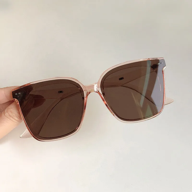 New Fashion Oversized Square Sunglasses Women Retro Luxury Designer Eyewear Vintage Shiny One Peice UV400 Classic Sunshade
New Fashion Oversized Square Sunglasses Women Retro Luxury Designer Eyewear Vintage Shiny One Peice UV400 Classic Sunshade