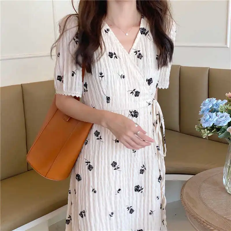 Women's Chiffon Long Dress Floral Short Sleeve Regular Sleeve A-line Elegant Retro V-neck Summer Waist Slimming Dress
Women's Chiffon Long Dress Floral Short Sleeve Regular Sleeve A-line Elegant Retro V-neck Summer Waist Slimming Dress