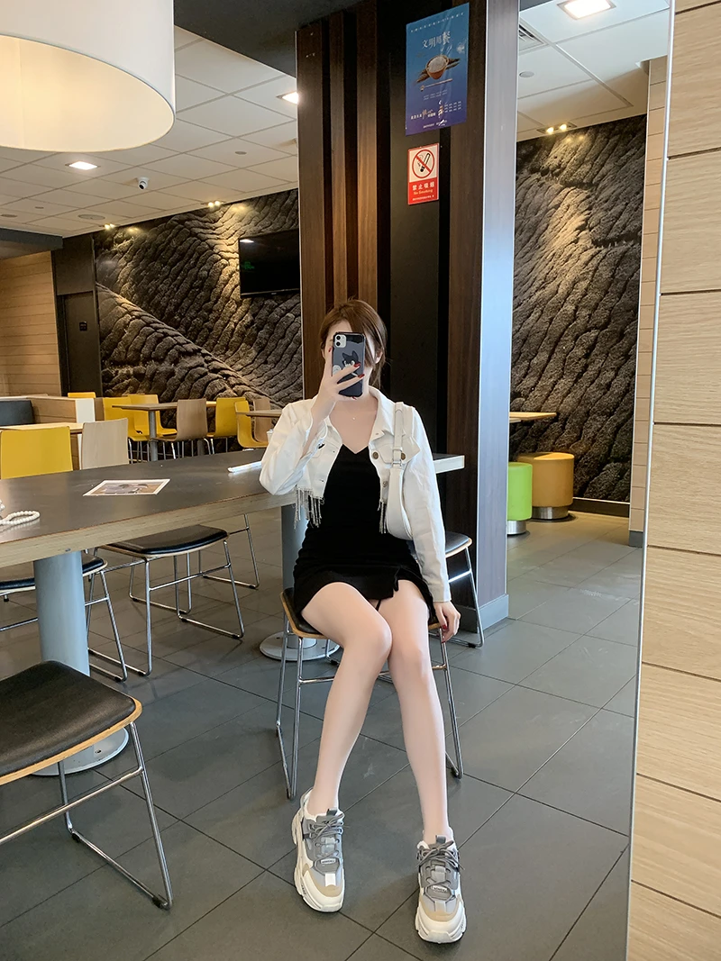 Новинка осень/зима бархатные черные Папины туфли на толстой подошве женские туфли кроссовки для демонстрации небольших ног и увеличения жа...
Новинка осень/зима бархатные черные Папины туфли на толстой подошве женские туфли кроссовки для демонстрации небольших ног и увеличения жа...