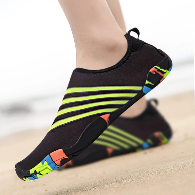 Size 35-46 Unisex Sneakers Swimming Shoes Quick-Drying Aqua Shoes and children Water Shoes zapatos de mujer Beach water shoes
Size 35-46 Unisex Sneakers Swimming Shoes Quick-Drying Aqua Shoes and children Water Shoes zapatos de mujer Beach water shoes