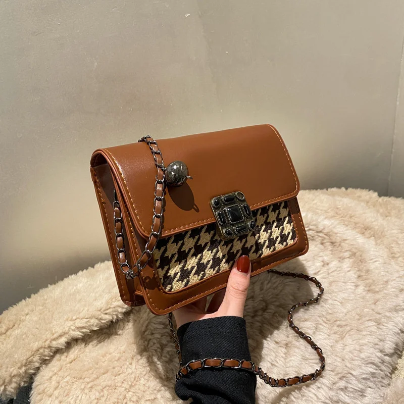 Chain Fashion Small Square Bag New Thousand Bird Lattice Oblique Span Small Bag Winter Simple Foreign Style Single Shoulder
Chain Fashion Small Square Bag New Thousand Bird Lattice Oblique Span Small Bag Winter Simple Foreign Style Single Shoulder