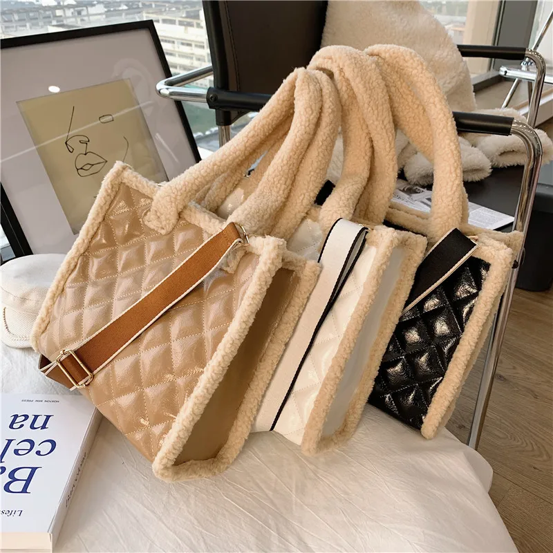 2021 Bag Women's Bag Autumn and Winter New Fashion Single Shoulder Messenger Armpit Bag Korean Pure Color Rhombic Plush Splicing
2021 Bag Women's Bag Autumn and Winter New Fashion Single Shoulder Messenger Armpit Bag Korean Pure Color Rhombic Plush Splicing