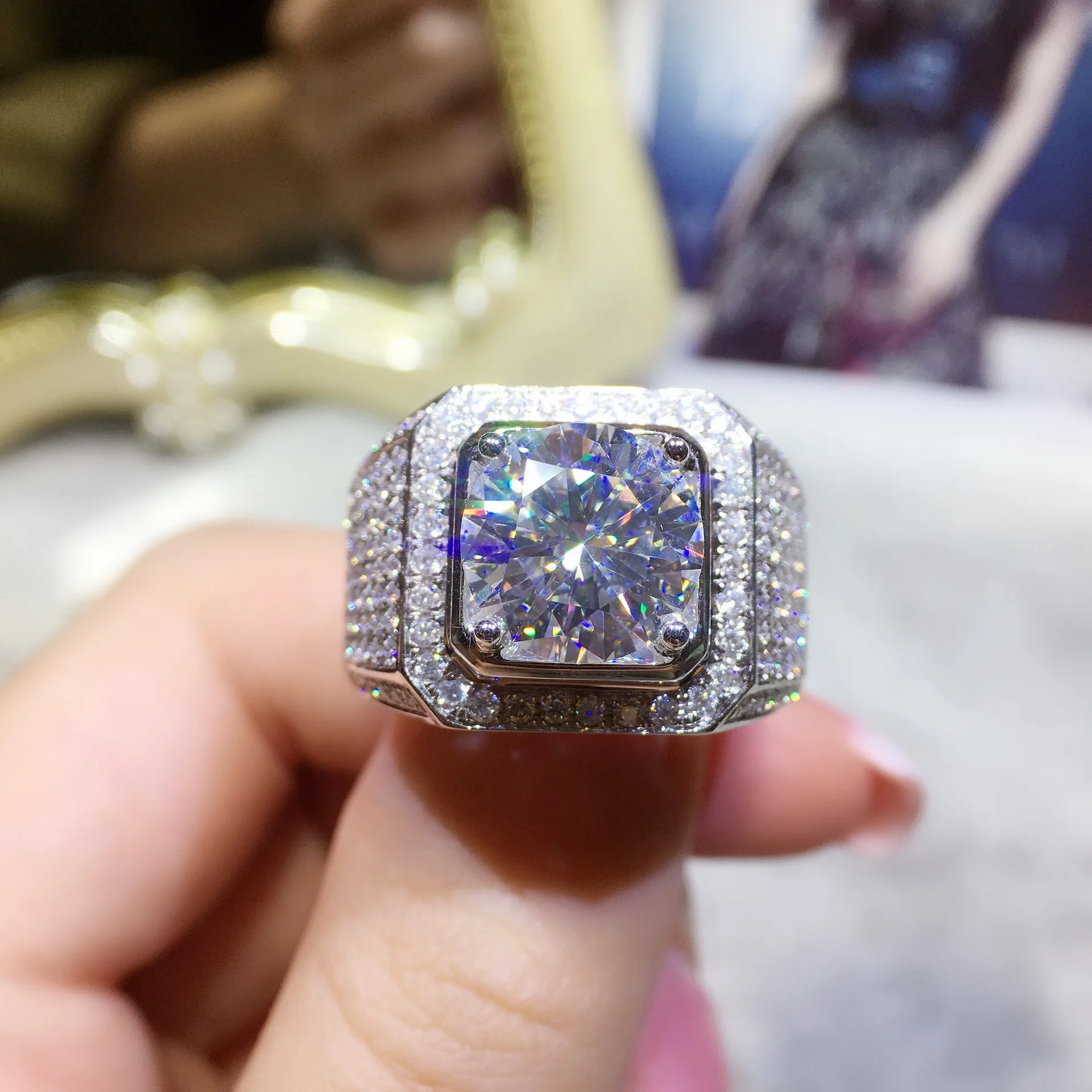 Genuine 925 Sterling Silver VVS1 2 Carats Diamond Ring Box Jewelry Men Bague Bizuteria Gemstone 925 Jewelry Diamond Ring men
Genuine 925 Sterling Silver VVS1 2 Carats Diamond Ring Box Jewelry Men Bague Bizuteria Gemstone 925 Jewelry Diamond Ring men