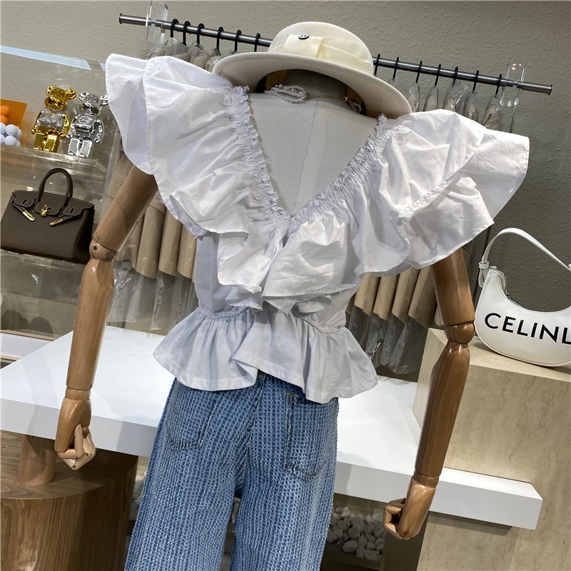 Brand Original Design 2021 Sweet Ruffled Waist Lace Stitching Shirt Women 2021 Gentle Temperament Short Shirt Top
Brand Original Design 2021 Sweet Ruffled Waist Lace Stitching Shirt Women 2021 Gentle Temperament Short Shirt Top