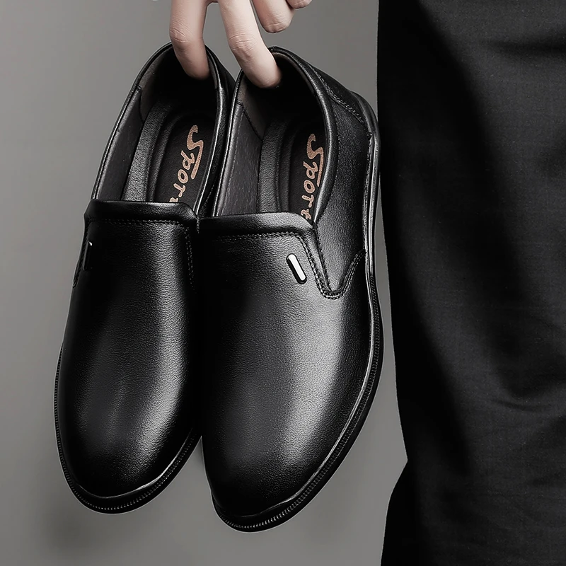 Man Shoes Casual Men Zapatos Hombre Invierno Men Shoes 2020 Casual Leather Street Sapato Sneakers Man Fashion Stylish For Black
Man Shoes Casual Men Zapatos Hombre Invierno Men Shoes 2020 Casual Leather Street Sapato Sneakers Man Fashion Stylish For Black