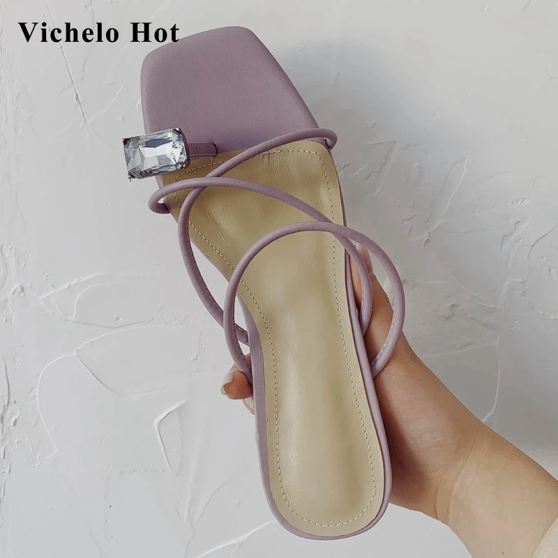 Vichelo Hot 2020 summer new arrival flip-flop med heel brand shoes rhinestone decorations narrow band fashion sandals women L05
Vichelo Hot 2020 summer new arrival flip-flop med heel brand shoes rhinestone decorations narrow band fashion sandals women L05