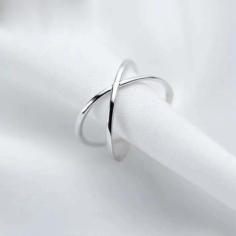 Retro Fashion Wild Silver Ring Ladies Cross Ring Engagement Wedding Ring Antique Jewelry Creative Gift ring Simple Style
Retro Fashion Wild Silver Ring Ladies Cross Ring Engagement Wedding Ring Antique Jewelry Creative Gift ring Simple Style