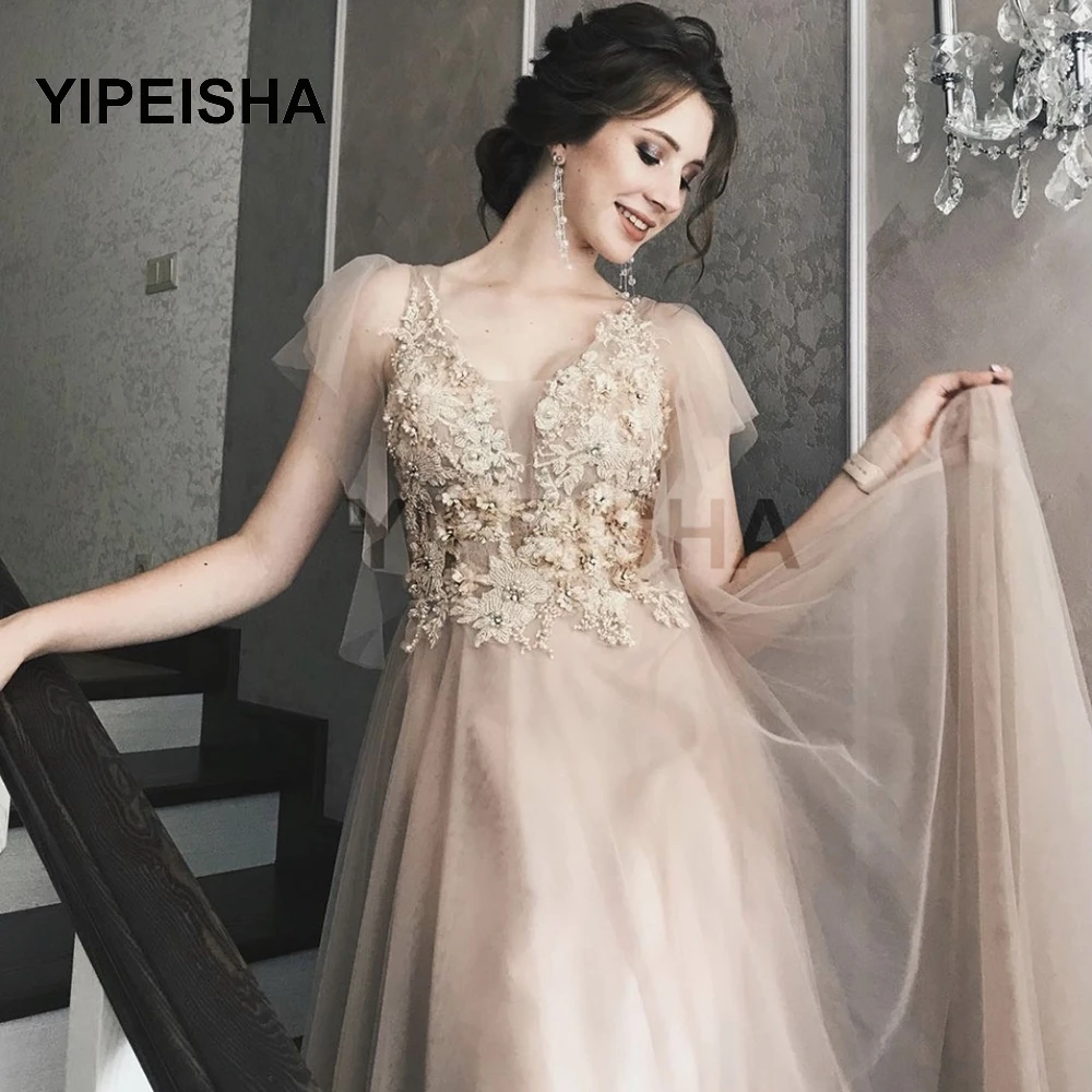 2021 Sumptuous V-Neck Tulle Evening Dress Backless A-Line Appliques Floor Length Sweep Train Prom Party Gown robes de soirée
2021 Sumptuous V-Neck Tulle Evening Dress Backless A-Line Appliques Floor Length Sweep Train Prom Party Gown robes de soirée