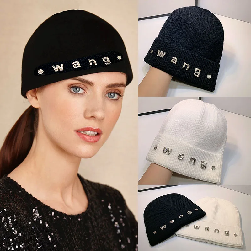DT074 New Fashion Autumn And Winter Unisex Knitted Hat Warm and Sashionable Rhinestone Letter Knitted Cap
DT074 New Fashion Autumn And Winter Unisex Knitted Hat Warm and Sashionable Rhinestone Letter Knitted Cap