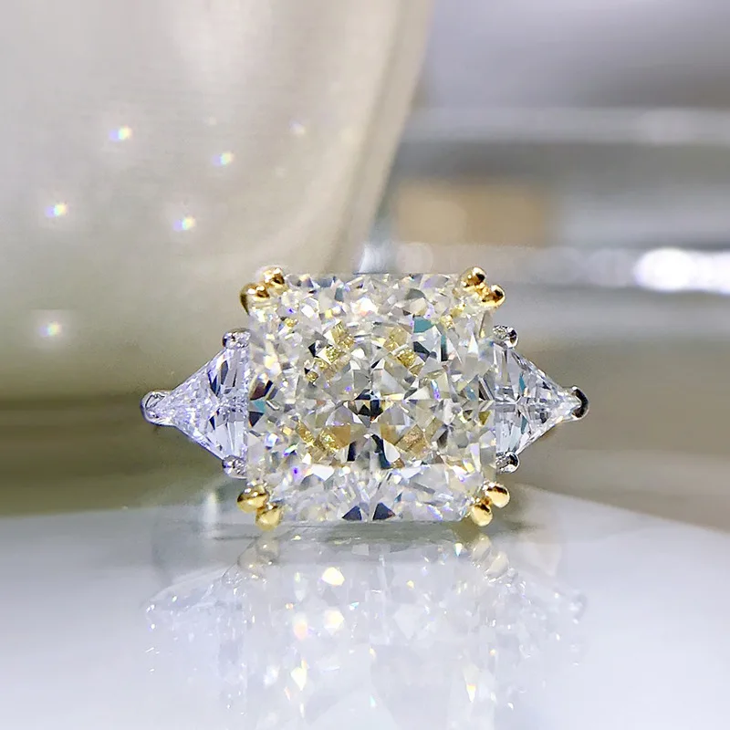 925 Sterling Silver Wedding Ring For Women Luxury 10*10MM White Zircon Gemstone Rings Fine Jewelry
925 Sterling Silver Wedding Ring For Women Luxury 10*10MM White Zircon Gemstone Rings Fine Jewelry