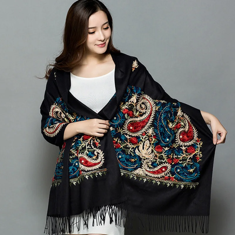 70*200CM 2019 Autumn Winter Embroider Cashew Flower Scarf Shawl Fringed Scarves Women Solid Scarf Brand Designer Bufanda Mujer
70*200CM 2019 Autumn Winter Embroider Cashew Flower Scarf Shawl Fringed Scarves Women Solid Scarf Brand Designer Bufanda Mujer