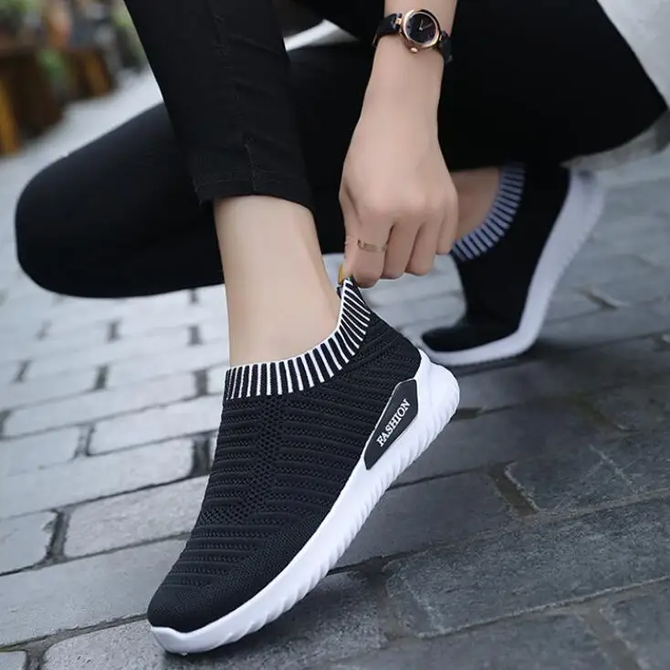 Women Vulcanized Shoes High Quality Women Sneakers Slip On Flats Shoes Women Loafers Plus Size Walking Flat
Women Vulcanized Shoes High Quality Women Sneakers Slip On Flats Shoes Women Loafers Plus Size Walking Flat