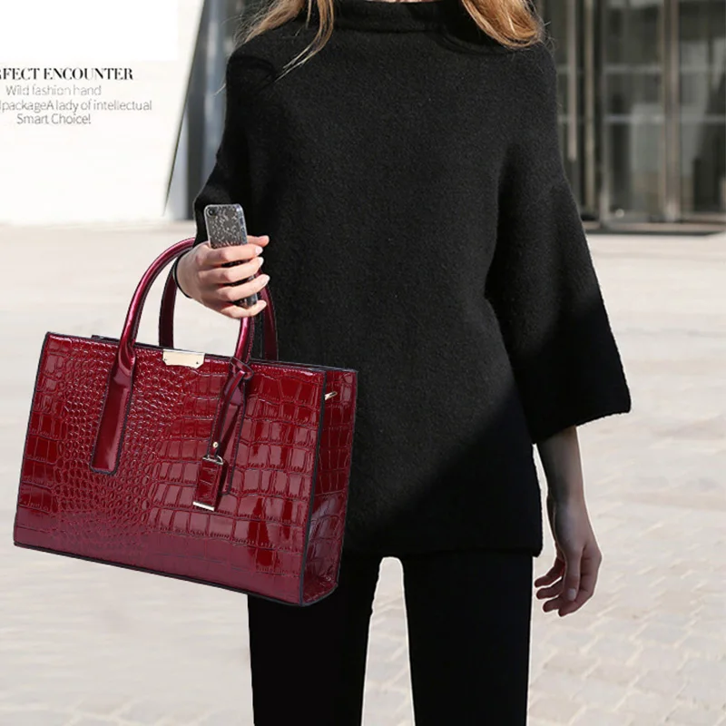 2021 New Leather Crocodile Pattern Luxury Handbags Fashion Bags Women's Large Capacity Bag Shoulder Messenger Bag In Women Totes
2021 New Leather Crocodile Pattern Luxury Handbags Fashion Bags Women's Large Capacity Bag Shoulder Messenger Bag In Women Totes