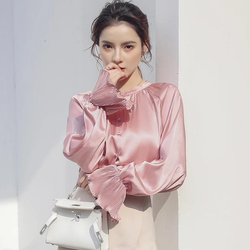 2020 New Lotus Leaf Sleeve Top Women Silky High Drape Shirt Trumpet Long Sleeve Solid Color Shirt Chiffon Blouse Plus Size
2020 New Lotus Leaf Sleeve Top Women Silky High Drape Shirt Trumpet Long Sleeve Solid Color Shirt Chiffon Blouse Plus Size