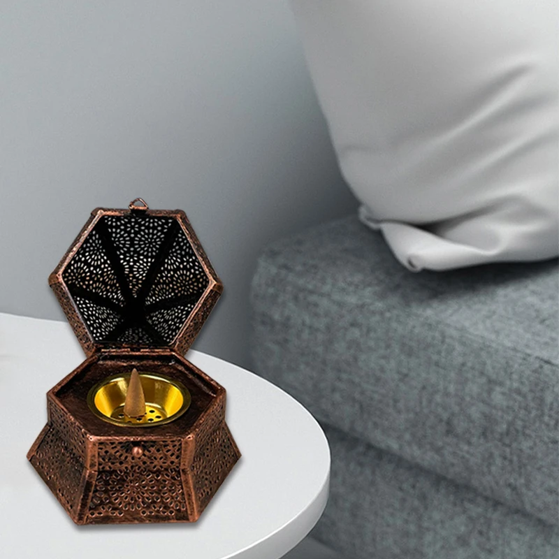 Middle East Candle Holder Home Decoration Ornaments Vintage Metal Incense Cones Holder Incense Burner Stove Vaper Ramadan Gift
Middle East Candle Holder Home Decoration Ornaments Vintage Metal Incense Cones Holder Incense Burner Stove Vaper Ramadan Gift