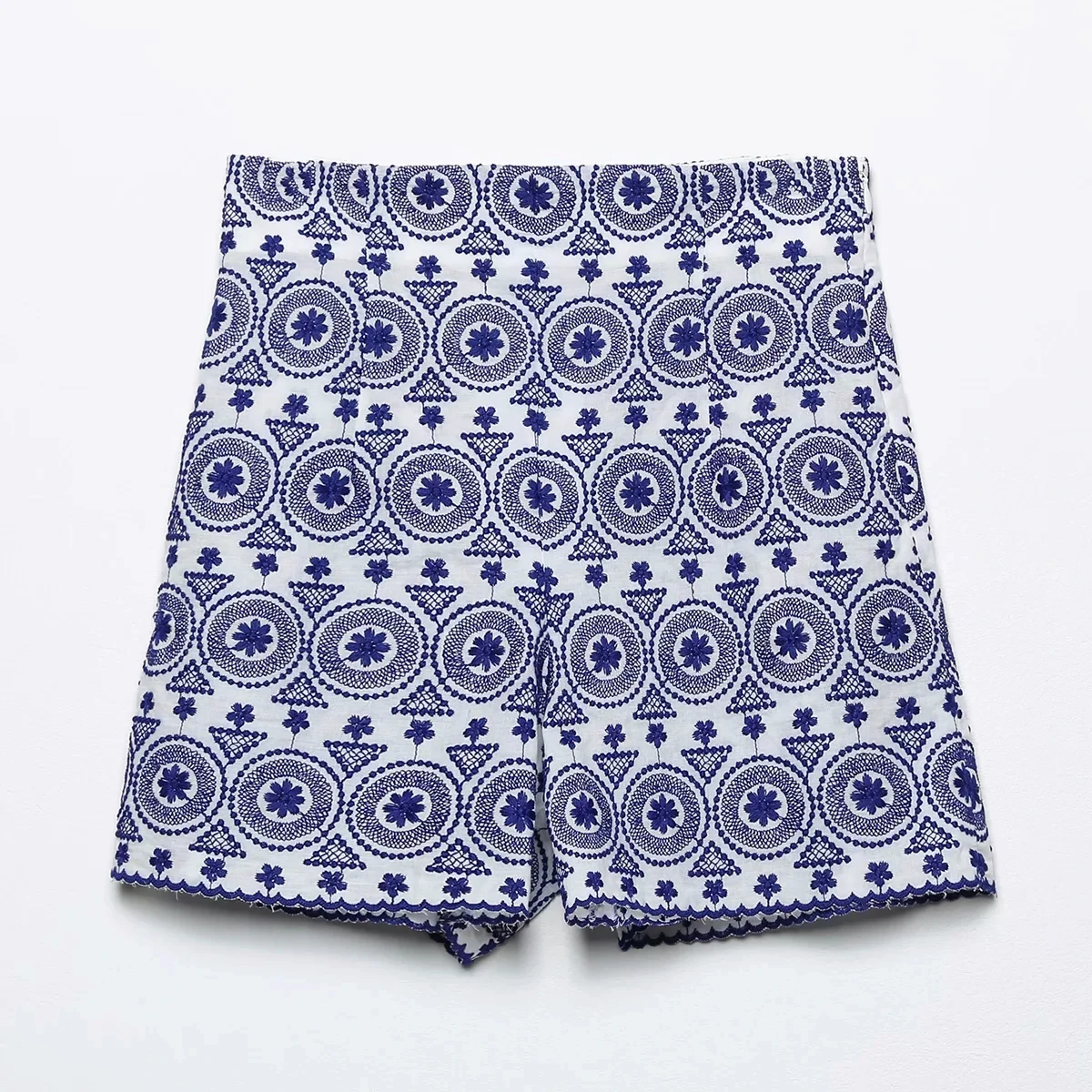 Jenny&Dave Inide Folk Bohemian Harem Shorts Women Enlgand Style Vintage Floral Embroidery Loose Feminino Bermuda Women Short
Jenny&Dave Inide Folk Bohemian Harem Shorts Women Enlgand Style Vintage Floral Embroidery Loose Feminino Bermuda Women Short