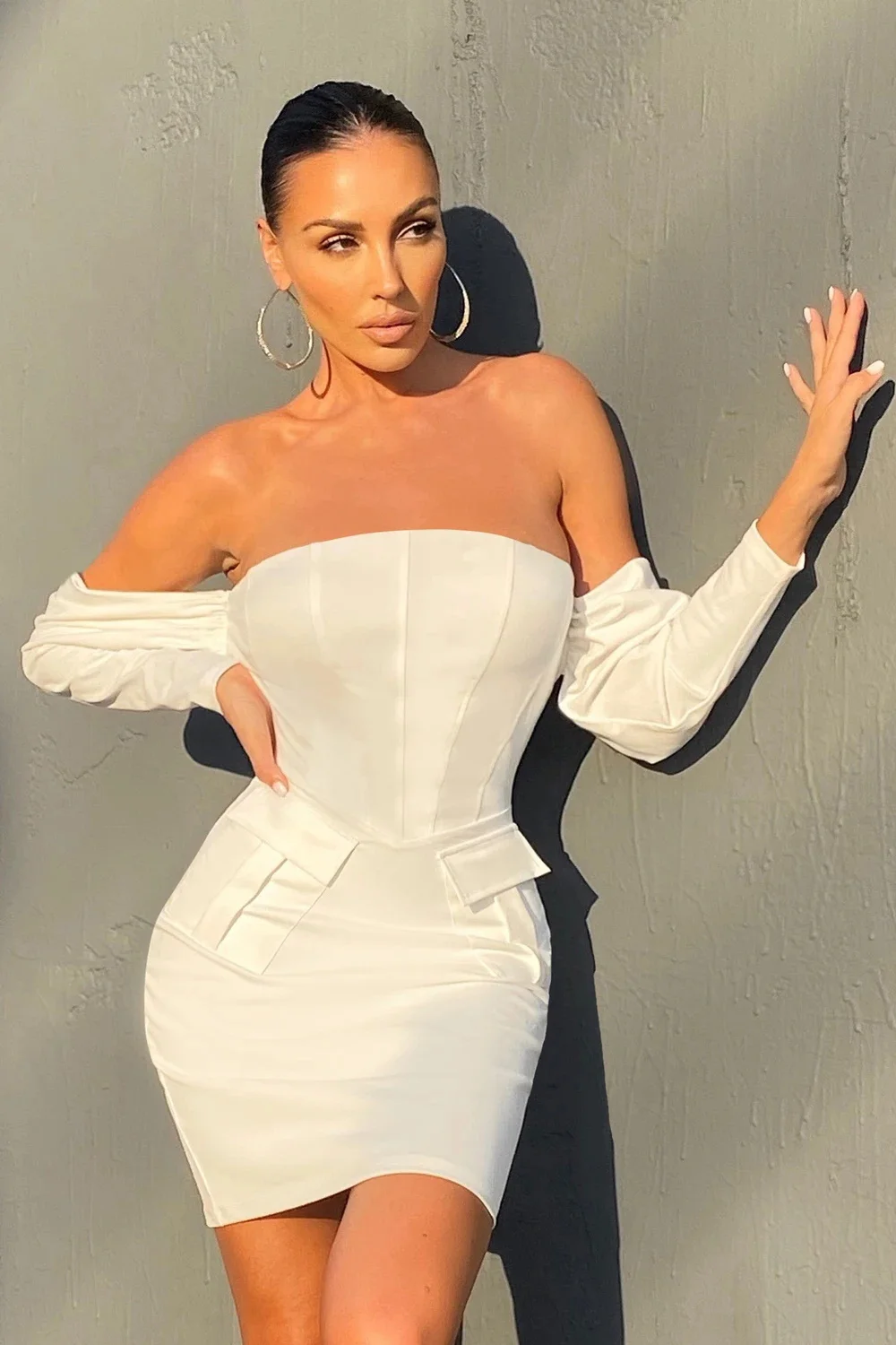 2021 Summer Women Off Shoulde Bandage Dress Sexy Tube top High Waist Long Sleeve Pocket Dress Fashion Bodycon Party Mini Dress
2021 Summer Women Off Shoulde Bandage Dress Sexy Tube top High Waist Long Sleeve Pocket Dress Fashion Bodycon Party Mini Dress