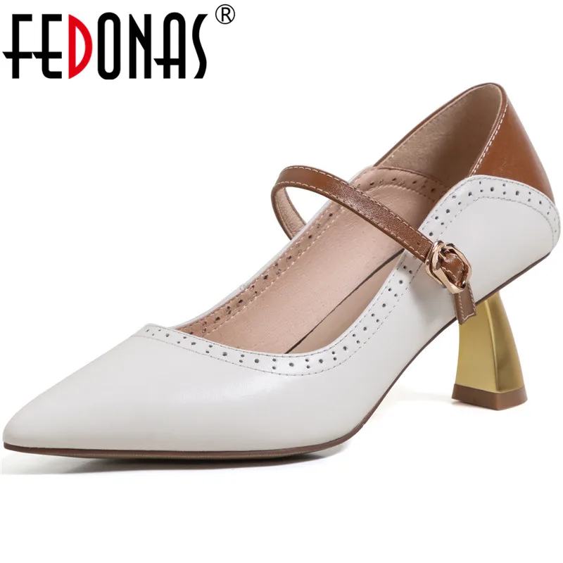 FEDONAS Mary Jane Pointed Toe Shoes Woman Heels 2021 Trend Spring Newest High Heels Pumps For Women Genuine Leather Wedding Shoe
FEDONAS Mary Jane Pointed Toe Shoes Woman Heels 2021 Trend Spring Newest High Heels Pumps For Women Genuine Leather Wedding Shoe