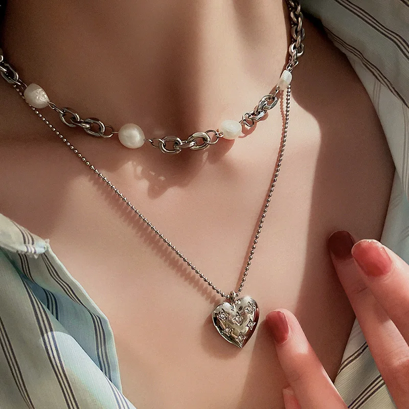 LOVOACC Delicate Natural Freshwater Pearl Choker Necklace for Women Double Layers Spark Rhinestone Love Heart Pendant Necklaces
LOVOACC Delicate Natural Freshwater Pearl Choker Necklace for Women Double Layers Spark Rhinestone Love Heart Pendant Necklaces