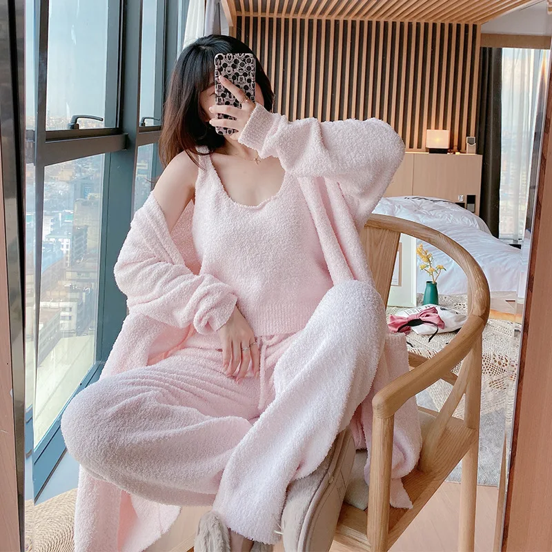INS Solid House Women Pajamas Sets 3pcs Luxury Pink Ladies House Bedroom Sleepwears Vest Long Sleeve Pants 3pcs Suits Onesize
INS Solid House Women Pajamas Sets 3pcs Luxury Pink Ladies House Bedroom Sleepwears Vest Long Sleeve Pants 3pcs Suits Onesize