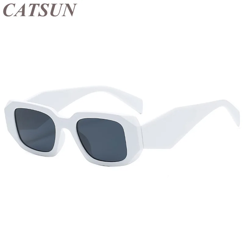 Personality Fashion Square Simple Small Frame Sunglasses Wide Leg Fashion Street Photo Temperament Outdoor Sunscreen Glasses
Personality Fashion Square Simple Small Frame Sunglasses Wide Leg Fashion Street Photo Temperament Outdoor Sunscreen Glasses