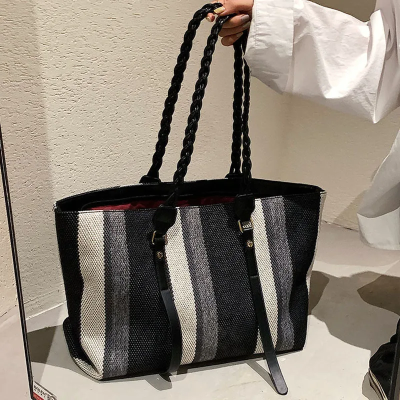Large-capacity Fashion Handbag 2021 Handbag Luxury New Trendy Fashion Texture Canvas Single Shoulder Bag Commuter Tote Bag
Large-capacity Fashion Handbag 2021 Handbag Luxury New Trendy Fashion Texture Canvas Single Shoulder Bag Commuter Tote Bag