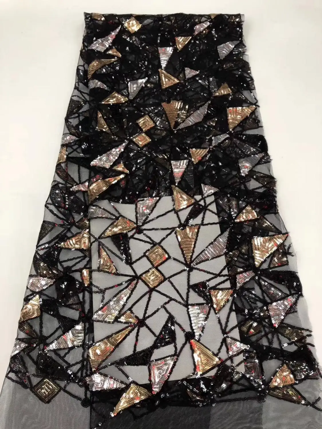 2019 high quality French Nigerian sequins net lace,African tulle mesh sequence lace fabric for party dress 5yards/lot RL1203-1
2019 high quality French Nigerian sequins net lace,African tulle mesh sequence lace fabric for party dress 5yards/lot RL1203-1
