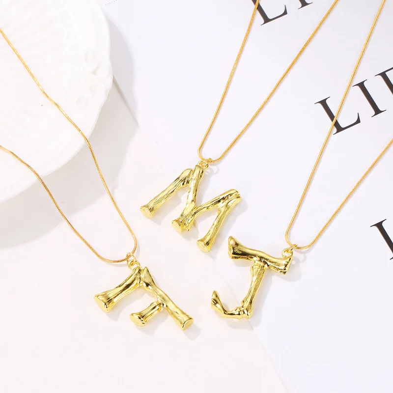 Exaggerated Bone Joint 26 Letters Simple Metal Necklace Bohemian Style Imitation Gold Women's Neck Chain
Exaggerated Bone Joint 26 Letters Simple Metal Necklace Bohemian Style Imitation Gold Women's Neck Chain