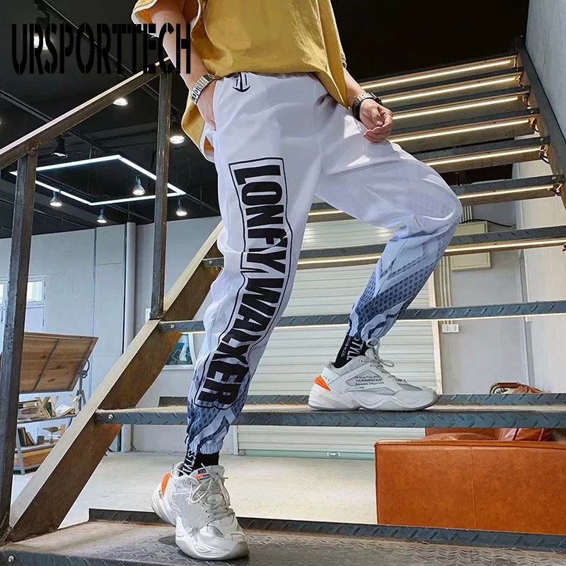 Streetwear Hip hop Joggers Pants Men Loose Harem Pants Ankle Length Trousers Sport Casual Letter Print Sweatpants For Men 3XL
Streetwear Hip hop Joggers Pants Men Loose Harem Pants Ankle Length Trousers Sport Casual Letter Print Sweatpants For Men 3XL