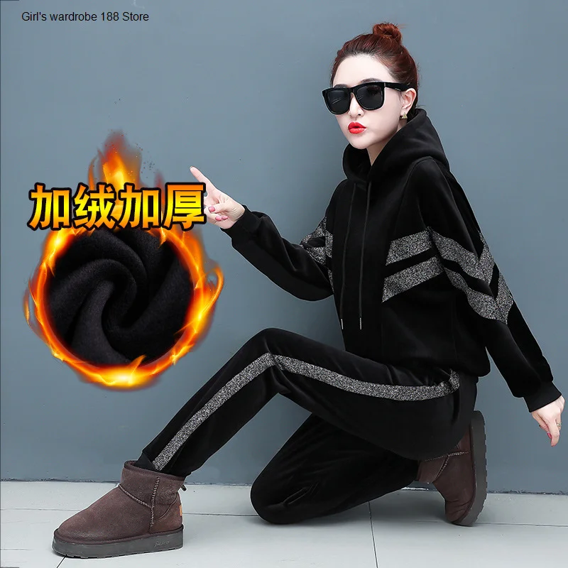 2020 autumn and winter gold velvet fashion casual plus velvet thickened sequins hooded sweater large size sports suit women's
2020 autumn and winter gold velvet fashion casual plus velvet thickened sequins hooded sweater large size sports suit women's