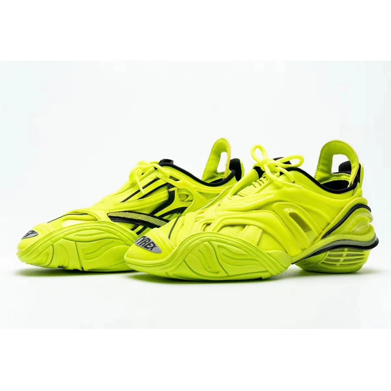 New Men's and Women's Running Shoes Soft and Comfortable Ultra Light and Breathable Jogging Outdoors Mesh Shoes Track Shoes
New Men's and Women's Running Shoes Soft and Comfortable Ultra Light and Breathable Jogging Outdoors Mesh Shoes Track Shoes
