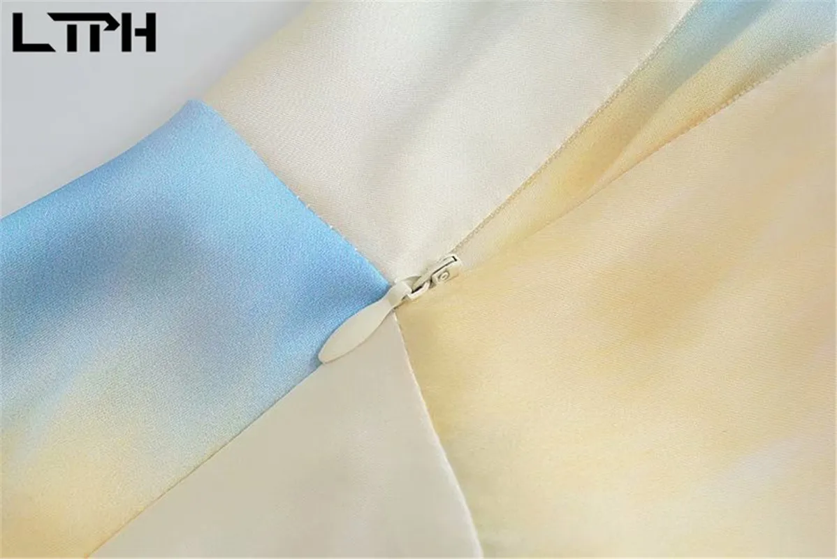 LTPH vintage tie-dye women satin dress sexy backless elastic shirring sleeveless camisole mini A-line dresses 2021 summer new
LTPH vintage tie-dye women satin dress sexy backless elastic shirring sleeveless camisole mini A-line dresses 2021 summer new