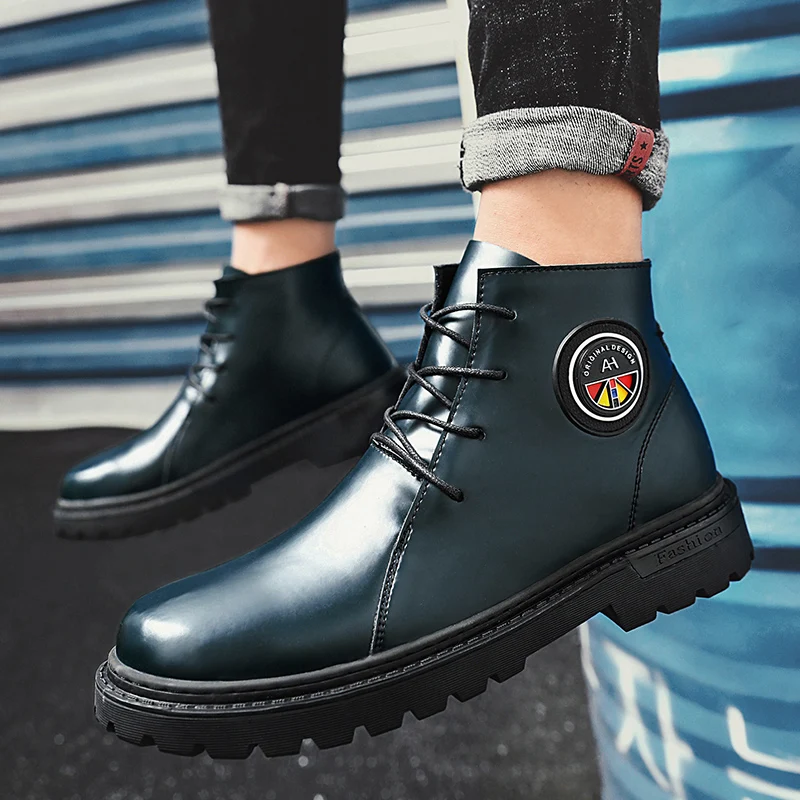 Men's Shoes
Men's Shoes