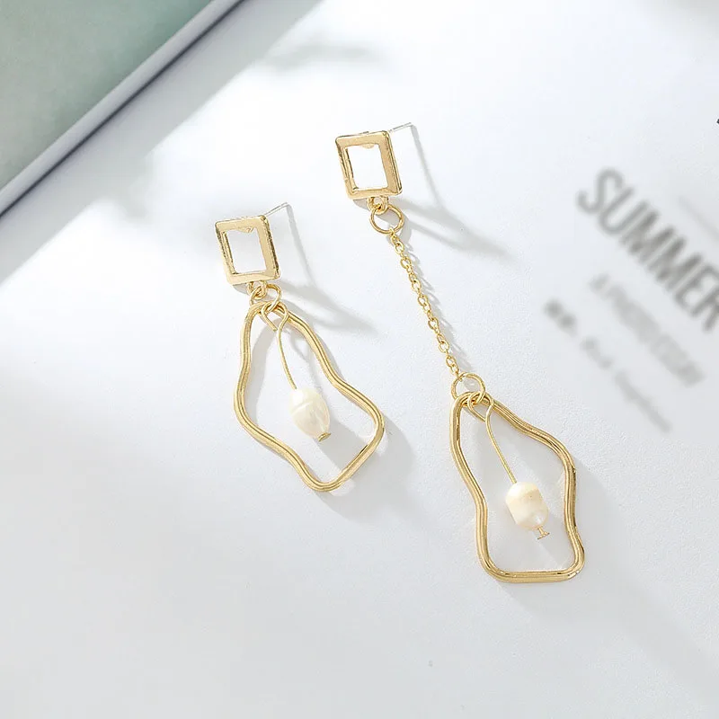 Women Earrings Korean Irregular Pearl Drop Earrings Statement Geometric Gold Dangle Pearl Earrings for Women 2021 Trend Jewelry
Women Earrings Korean Irregular Pearl Drop Earrings Statement Geometric Gold Dangle Pearl Earrings for Women 2021 Trend Jewelry