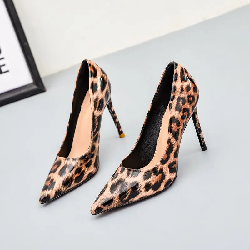 bombas de mujer Women Leopard Pumps Sexy Pointed Toe High Heels Stiletto Sexy Wedding Women Night Club Shoes Plus Size 35-42
bombas de mujer Women Leopard Pumps Sexy Pointed Toe High Heels Stiletto Sexy Wedding Women Night Club Shoes Plus Size 35-42