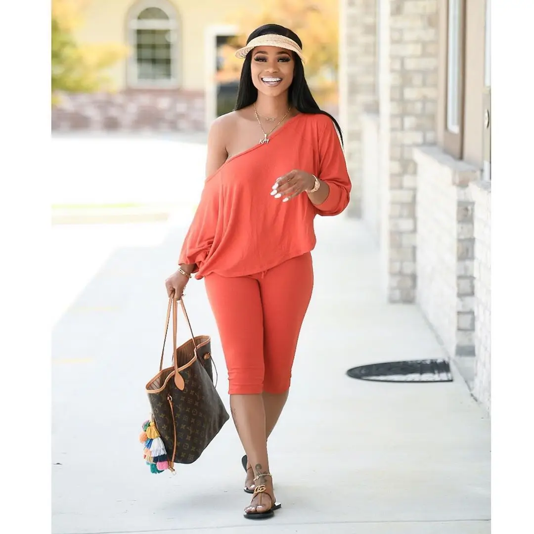 Zoctuo Solid Women'S Set Fashion Long Sleeve Two Piece Set Fitness Outfit Off Shoulder Top Mid-Calf Length Pants Suit Tracksuit
Zoctuo Solid Women'S Set Fashion Long Sleeve Two Piece Set Fitness Outfit Off Shoulder Top Mid-Calf Length Pants Suit Tracksuit