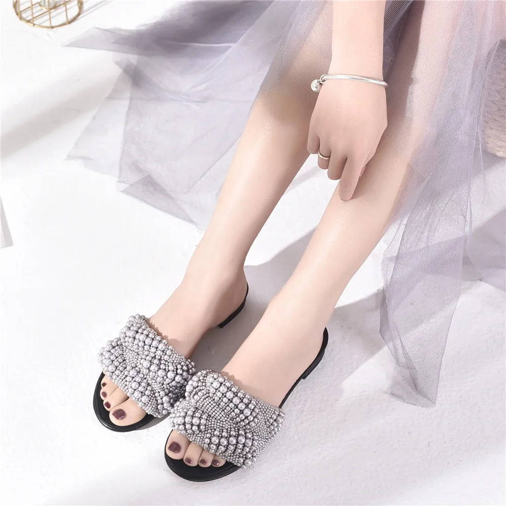 2020 Women String Bead Genuine Leather Slippers Woman Handwork Sandal Ladies Pearl Bead Summer Outdoor Beach Slides Casual Shoes
2020 Women String Bead Genuine Leather Slippers Woman Handwork Sandal Ladies Pearl Bead Summer Outdoor Beach Slides Casual Shoes