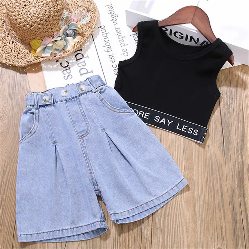 Children's Sets Girls Casual Two-piece Clothes Set Black Round Collar Sleeveless Tops + Elastic Waist Shorts
Children's Sets Girls Casual Two-piece Clothes Set Black Round Collar Sleeveless Tops + Elastic Waist Shorts