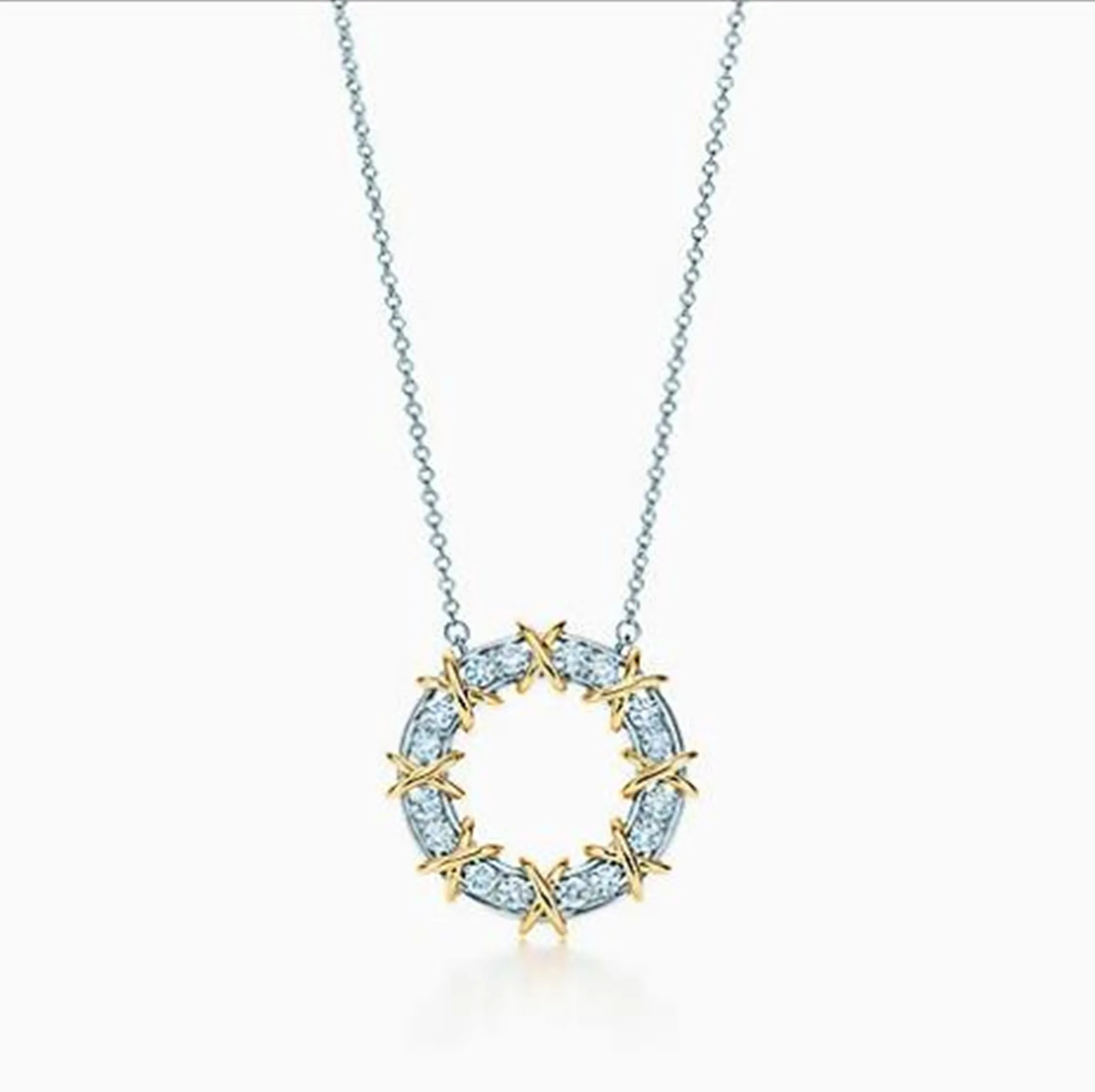 S925 sterling silver women's round cross necklace, classic and fashionable , Original 1:1, birthday gift
S925 sterling silver women's round cross necklace, classic and fashionable , Original 1:1, birthday gift