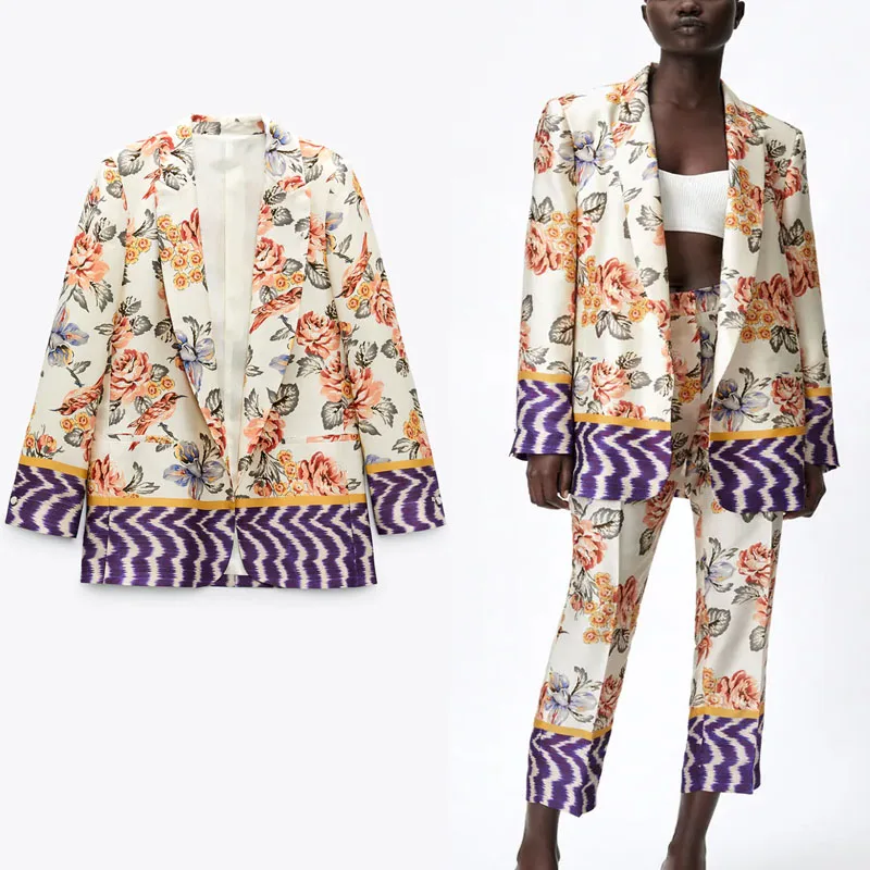 Женский блейзер с цветочным принтом Za, винтажный блейзер с длинным рукавом, открытыми плечами, верхняя одежда 2021
Женский блейзер с цветочным принтом Za, винтажный блейзер с длинным рукавом, открытыми плечами, верхняя одежда 2021