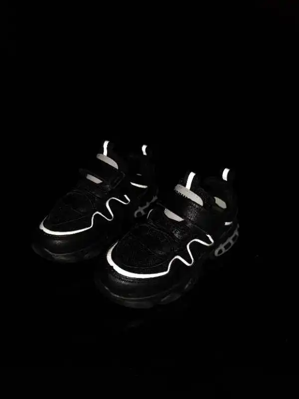 Toddlers Kids New Fashion Cool Children Reflective Tape Chunky Casual Sport Shoes
Toddlers Kids New Fashion Cool Children Reflective Tape Chunky Casual Sport Shoes