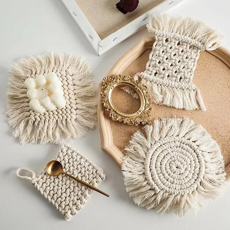 Moroccan Style Rattan Woven Coaster Heat Mat Tassels Insulation Bowl Placemats Homewares Heart-shaped Square Round 12 Styles
Moroccan Style Rattan Woven Coaster Heat Mat Tassels Insulation Bowl Placemats Homewares Heart-shaped Square Round 12 Styles