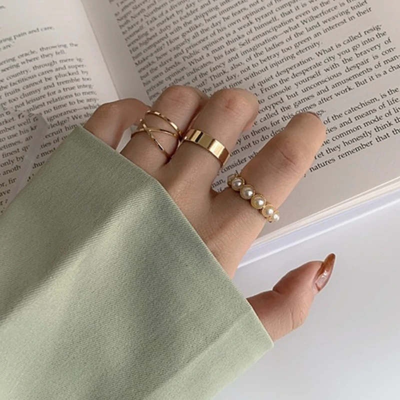 U-Magical Temperament Gold Color Metallic Wide Charm Ring for Women Fashion Simulated Pearl Beaded Index Finger Ring Jewellery
U-Magical Temperament Gold Color Metallic Wide Charm Ring for Women Fashion Simulated Pearl Beaded Index Finger Ring Jewellery