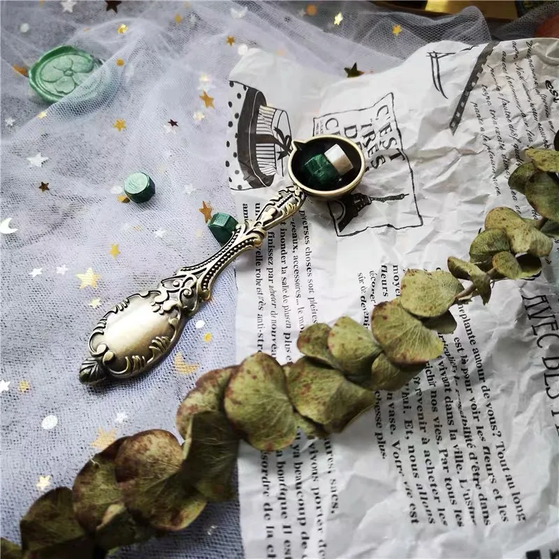 Искусственная восковая ложка из нержавеющей стали в стиле ретро
Искусственная восковая ложка из нержавеющей стали в стиле ретро