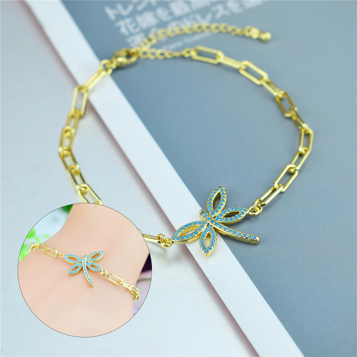 Lovely Dragonfly Bracelet Femme Adjustable Chain Gold Color AAA CZ Zircon Bracelets & Bangles for Women Jewelry Gifts
Lovely Dragonfly Bracelet Femme Adjustable Chain Gold Color AAA CZ Zircon Bracelets & Bangles for Women Jewelry Gifts